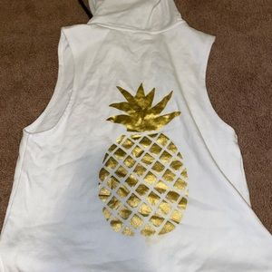 White no sleeve hoodie